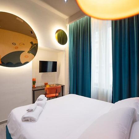 Piezz' E Sole Hotel Napels Buitenkant foto
