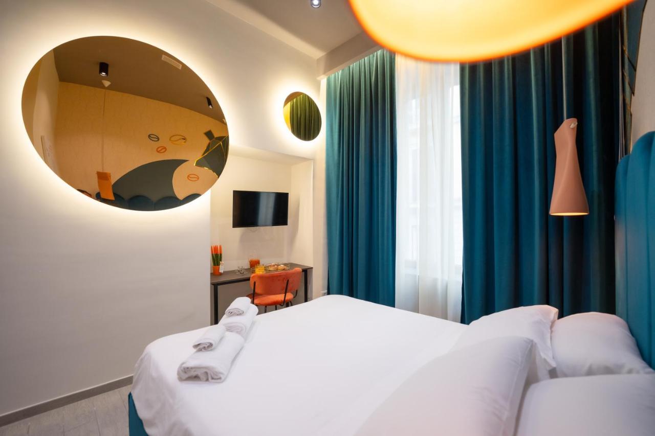Piezz' E Sole Hotel Napels Buitenkant foto